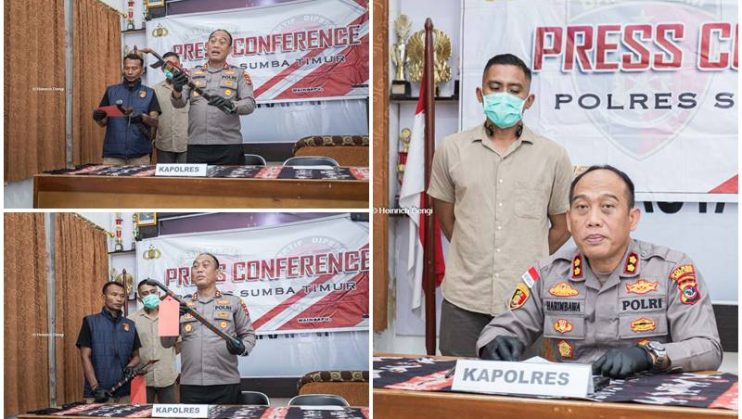 Kapolres Sumba Timur AKBP Gede Harimbawa Menjelaskan ke Awak Media Terkait kasus Pembuhan dan Kekerasan di Blok M, Matawai dan Menunukkan barang Bukti Parang Sumba yang digunakan untuk Membunuh dan Melukai korban [Foto: Heinrich Dengi]